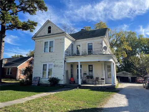 502 E Main Street Warrenton MO 63383