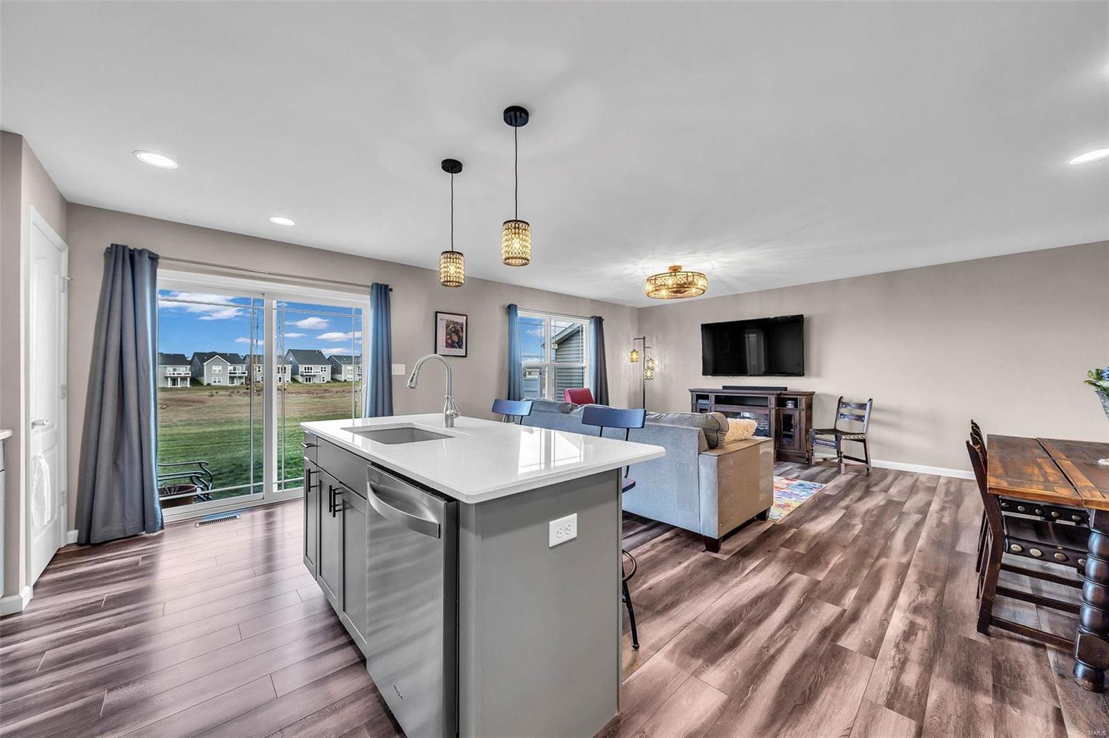 Charlestowne Place #7 - Residential