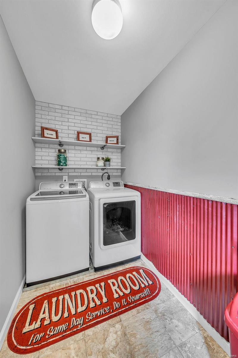 Charlestowne Place #7 - Residential