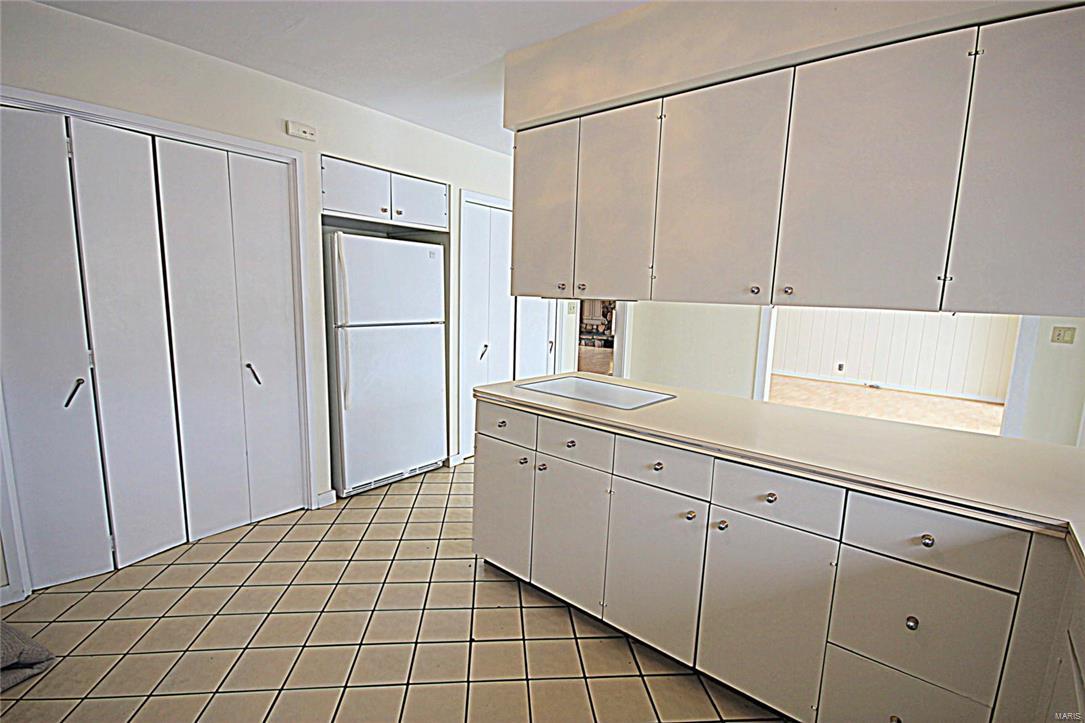 Meadowbrook Country Club - Residential Lease