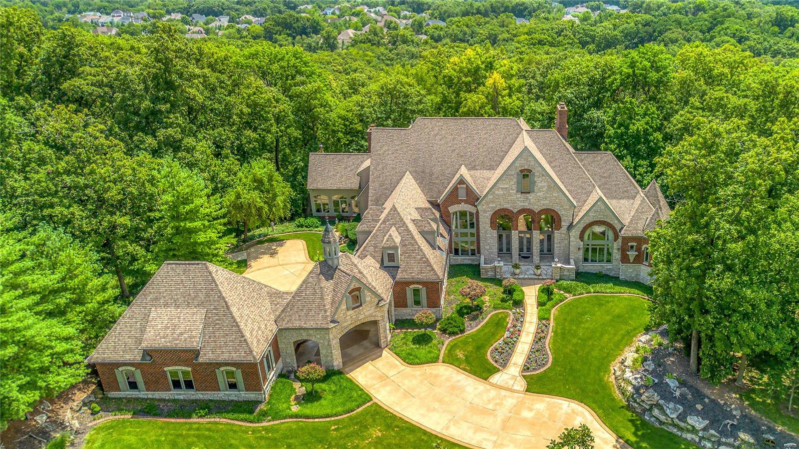 4 Upper Whitmoor Drive