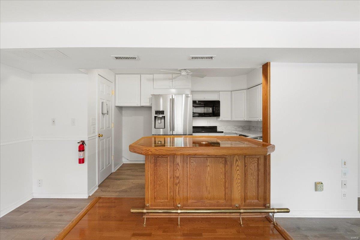 Fenton, Missouri 63026, United States, 4 Bedrooms Bedrooms, ,3 BathroomsBathrooms,Residential,Pending,116523