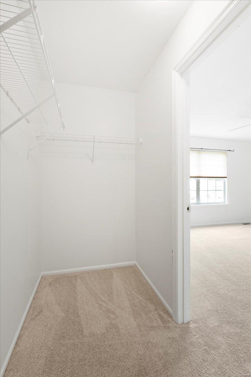 Fenton, Missouri 63026, United States, 4 Bedrooms Bedrooms, ,3 BathroomsBathrooms,Residential,Pending,116523