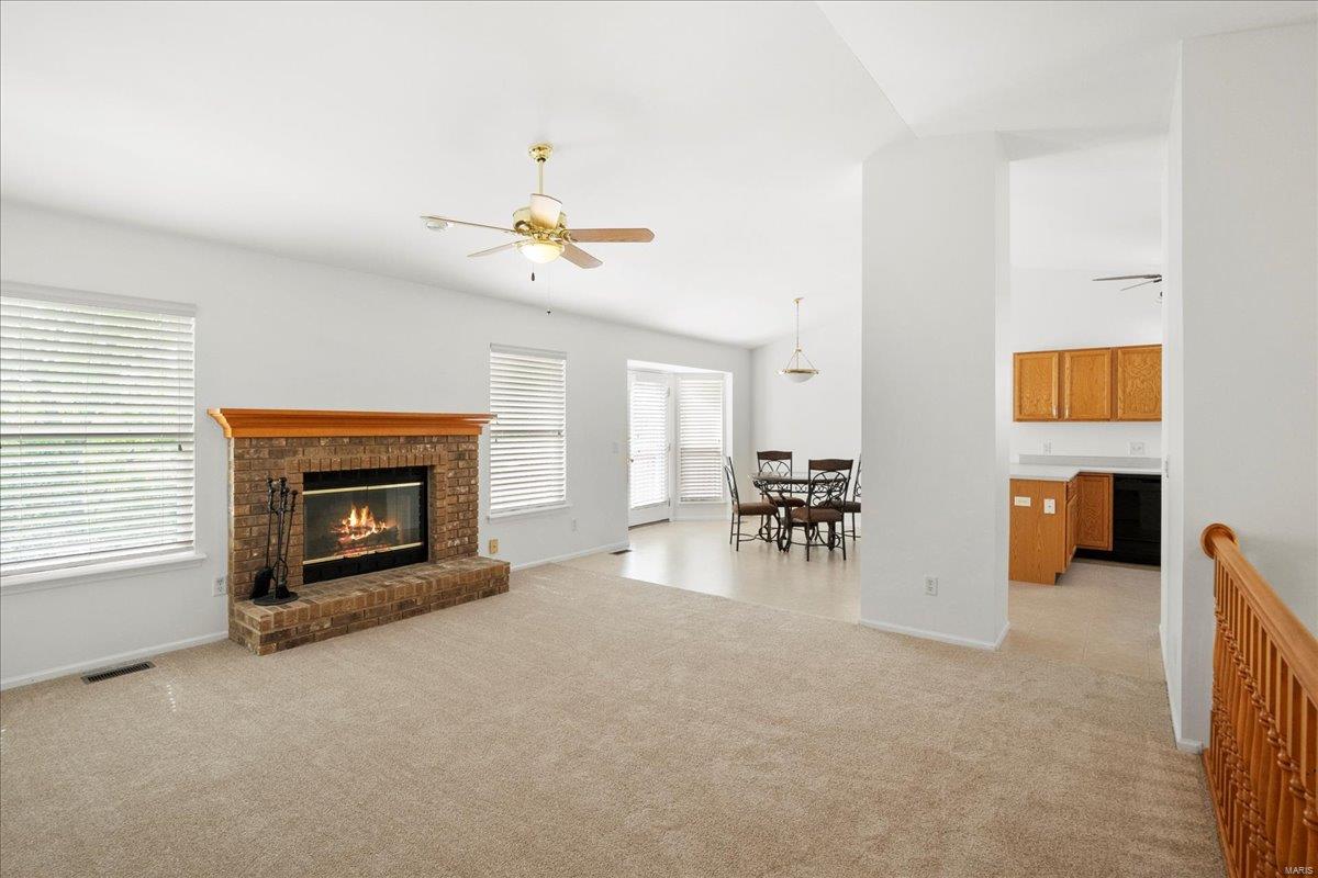 Fenton, Missouri 63026, United States, 4 Bedrooms Bedrooms, ,3 BathroomsBathrooms,Residential,Pending,116523