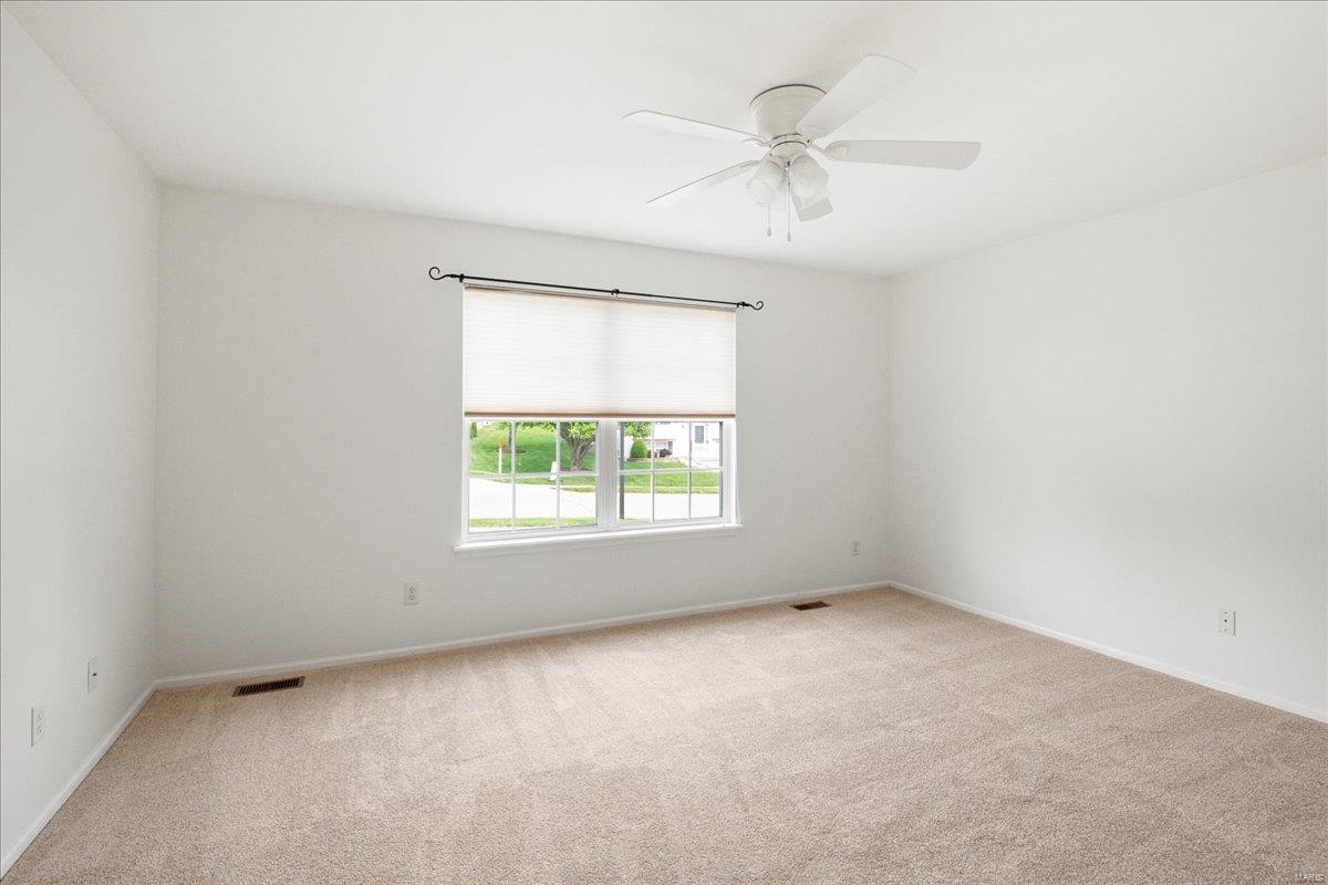 Fenton, Missouri 63026, United States, 4 Bedrooms Bedrooms, ,3 BathroomsBathrooms,Residential,Pending,116523