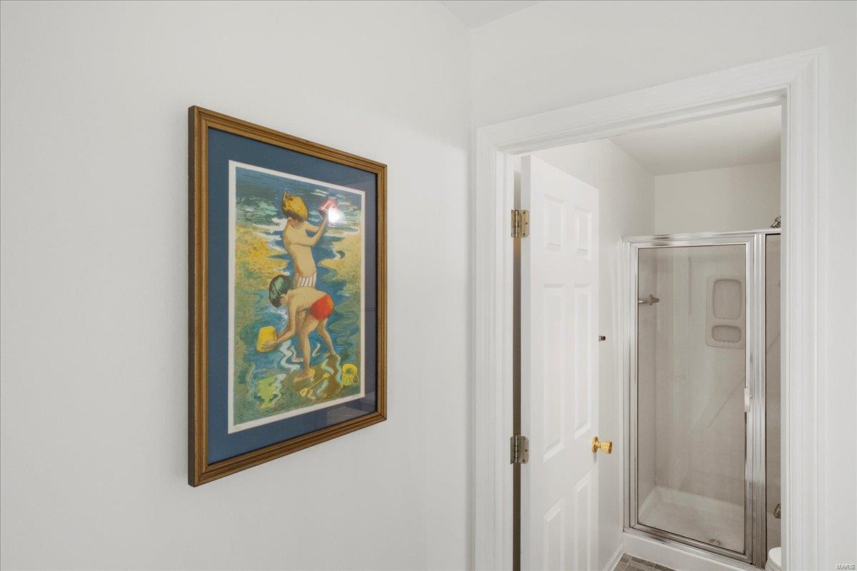 Fenton, Missouri 63026, United States, 4 Bedrooms Bedrooms, ,3 BathroomsBathrooms,Residential,Pending,116523