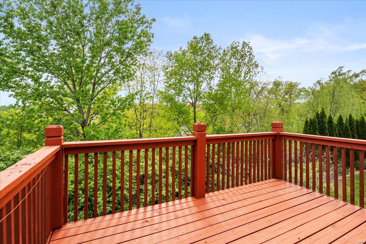 Fenton, Missouri 63026, United States, 4 Bedrooms Bedrooms, ,3 BathroomsBathrooms,Residential,Pending,116523