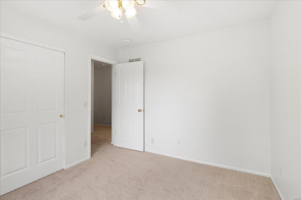 Fenton, Missouri 63026, United States, 4 Bedrooms Bedrooms, ,3 BathroomsBathrooms,Residential,Pending,116523