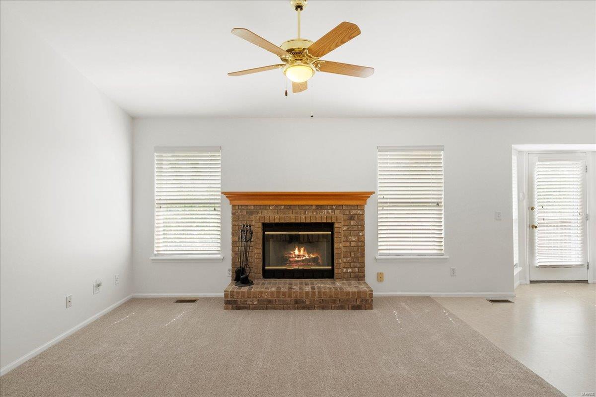 Fenton, Missouri 63026, United States, 4 Bedrooms Bedrooms, ,3 BathroomsBathrooms,Residential,Pending,116523