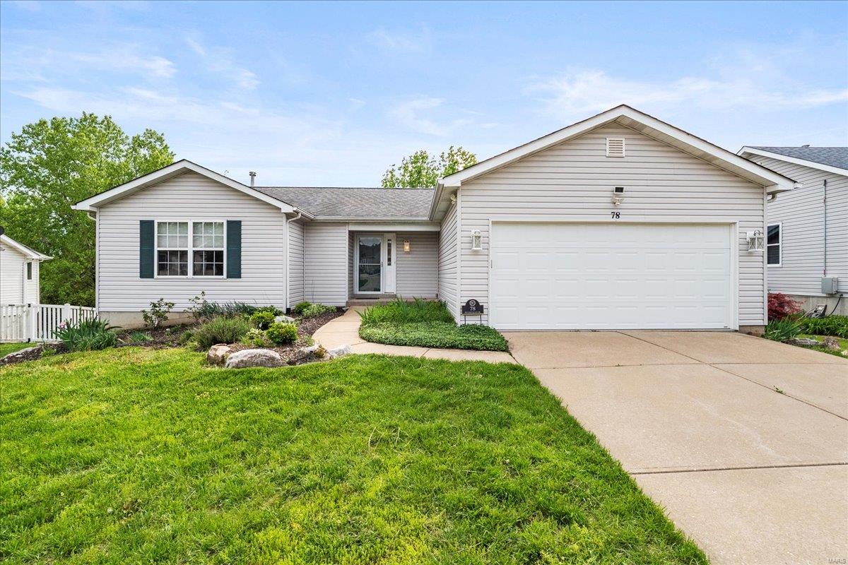 Fenton, Missouri 63026, United States, 4 Bedrooms Bedrooms, ,3 BathroomsBathrooms,Residential,Pending,116523