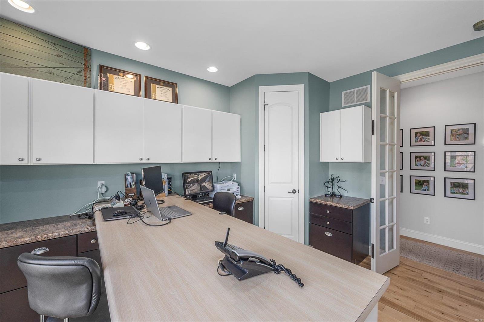 Enclave At Sunnybrook - Residential