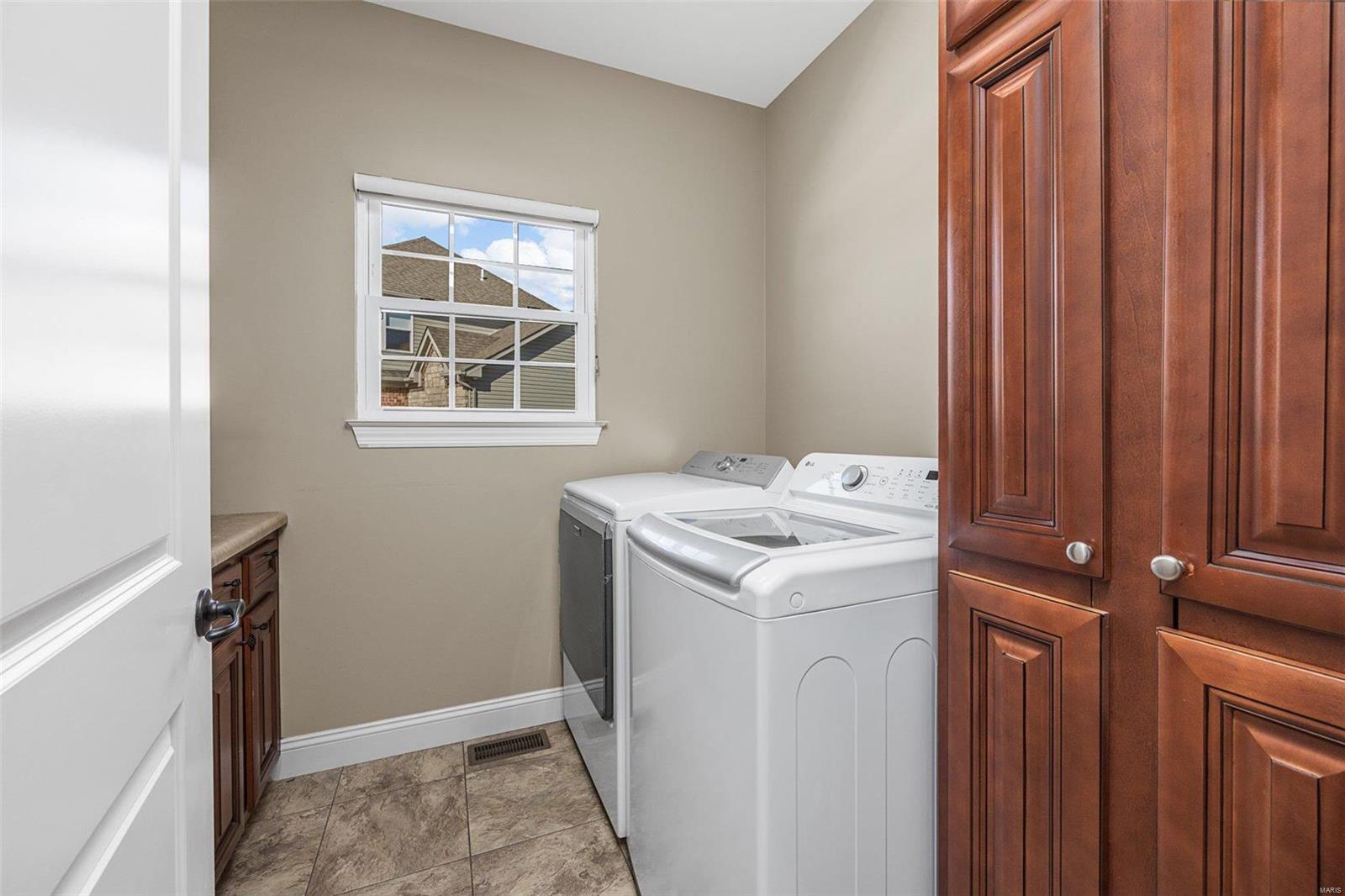 Enclave At Sunnybrook - Residential