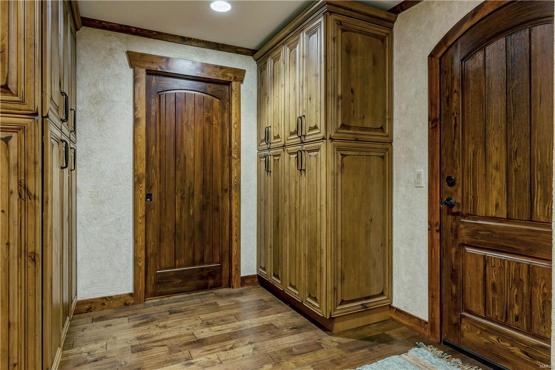 John Wolfs Partition - Residential