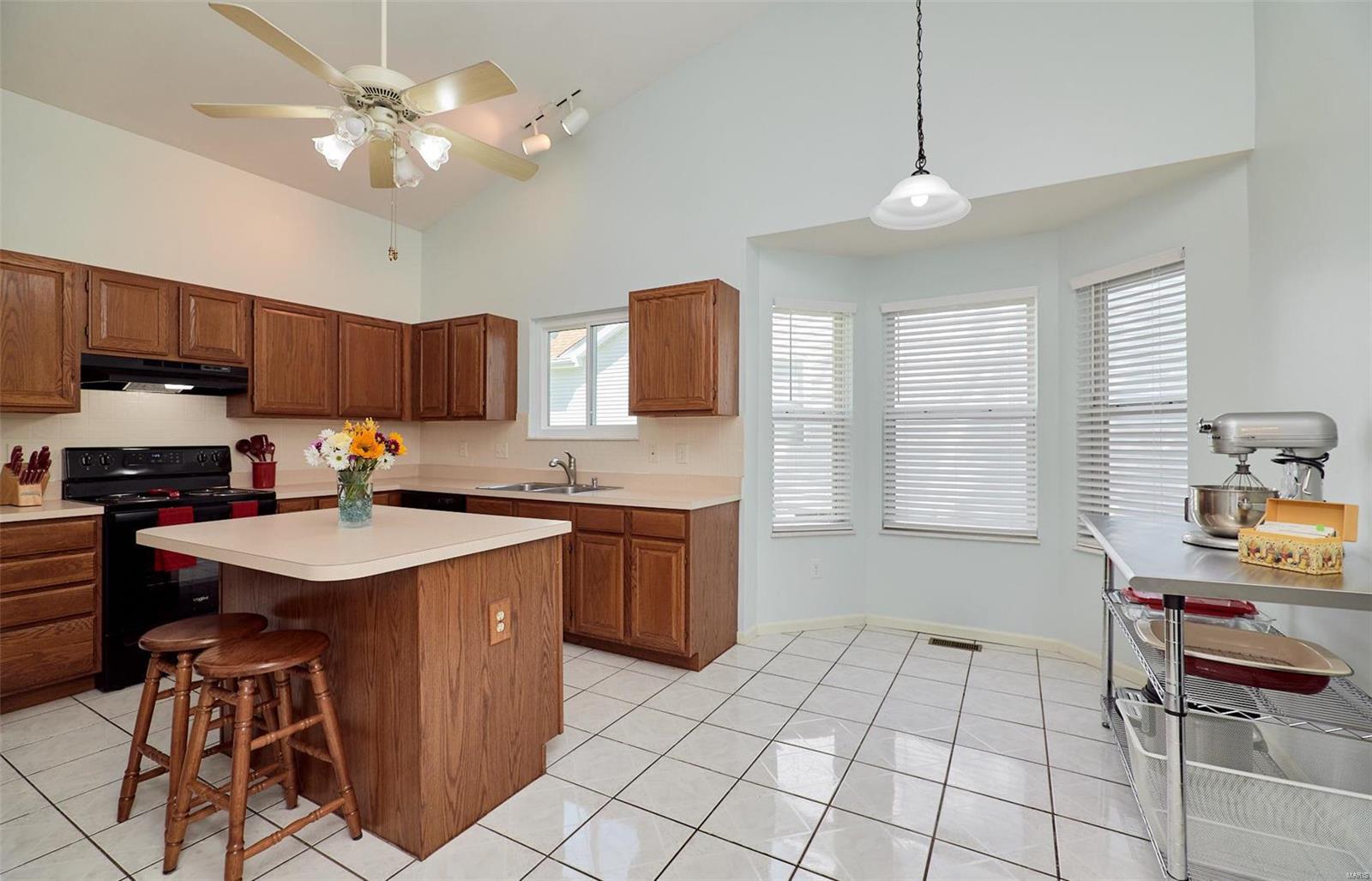 Twin Chimneys - Residential