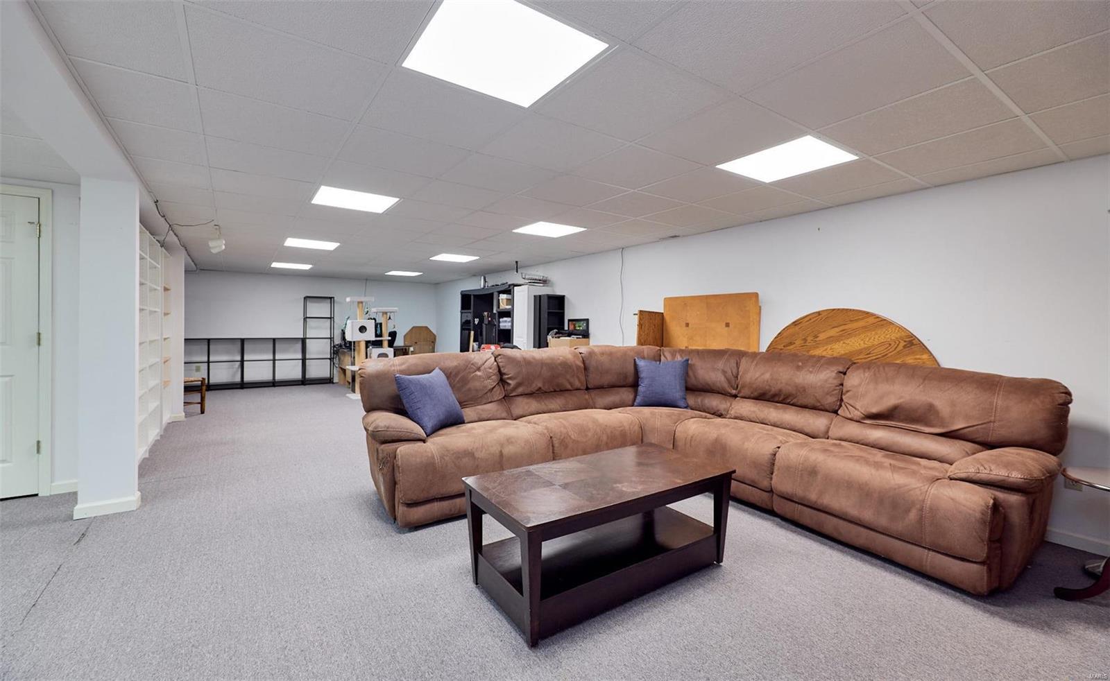 Twin Chimneys - Residential