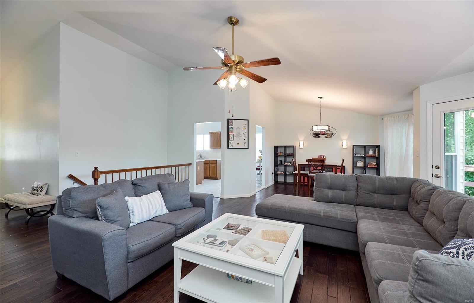 Twin Chimneys - Residential