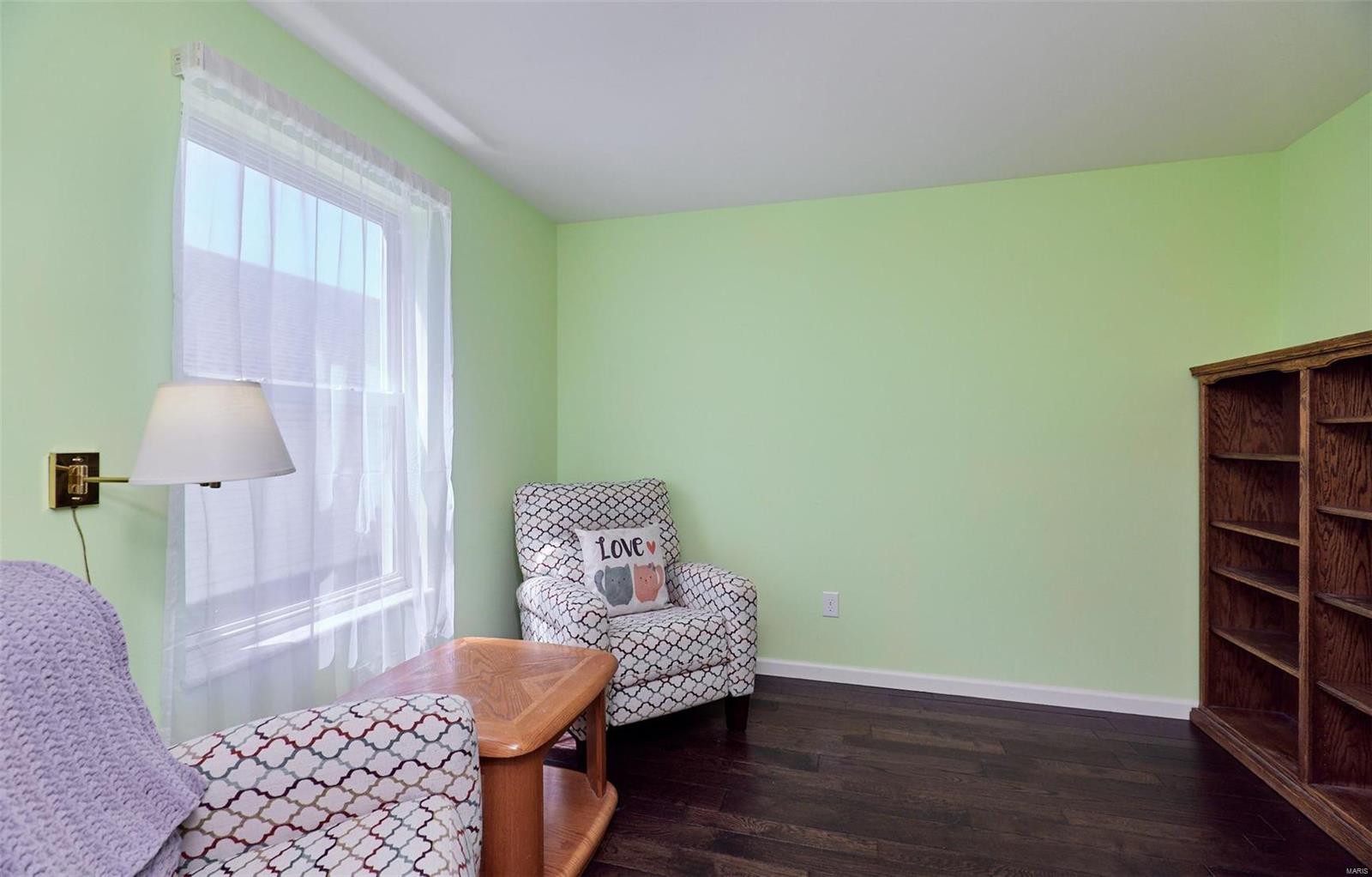 Twin Chimneys - Residential