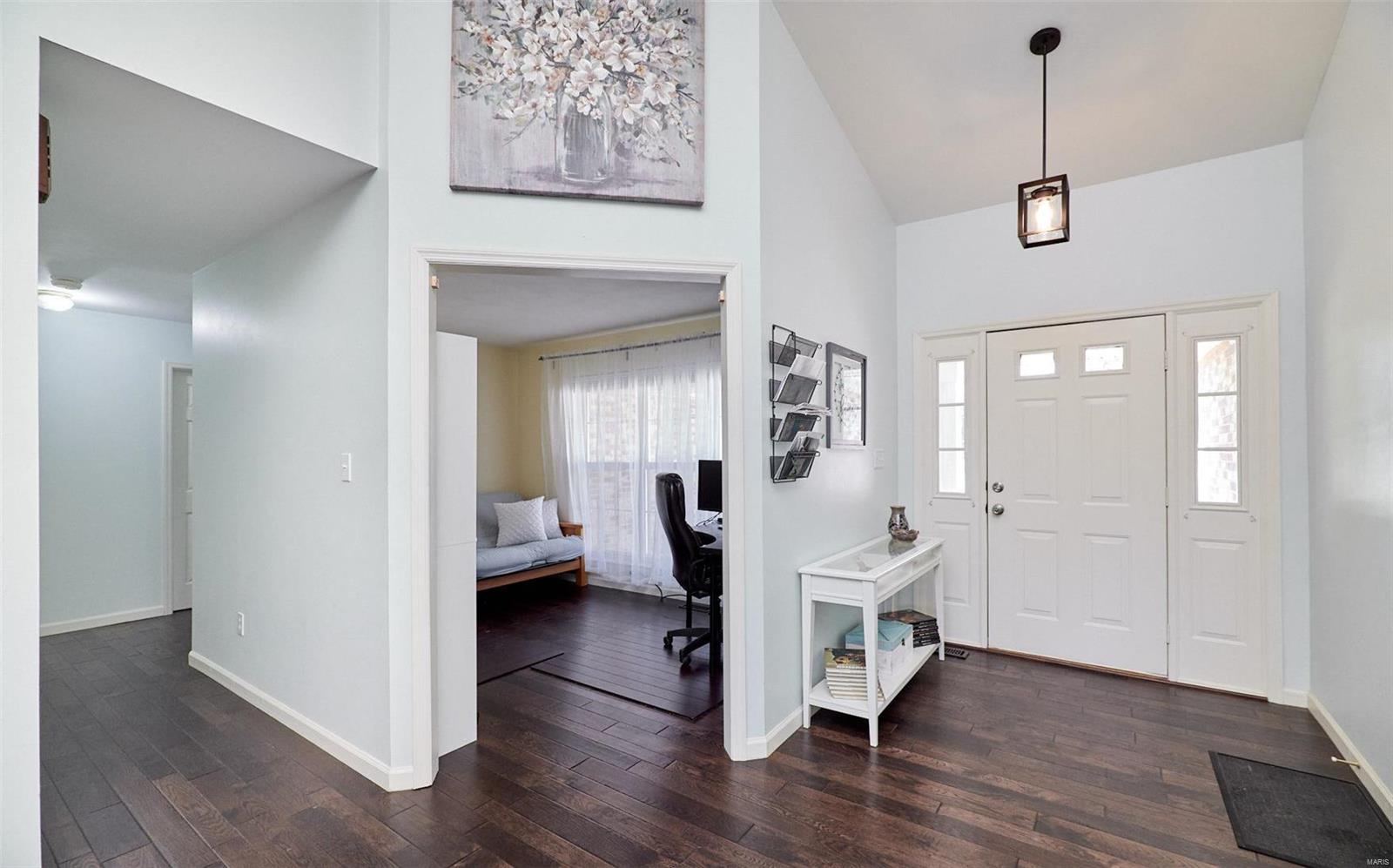 Twin Chimneys - Residential