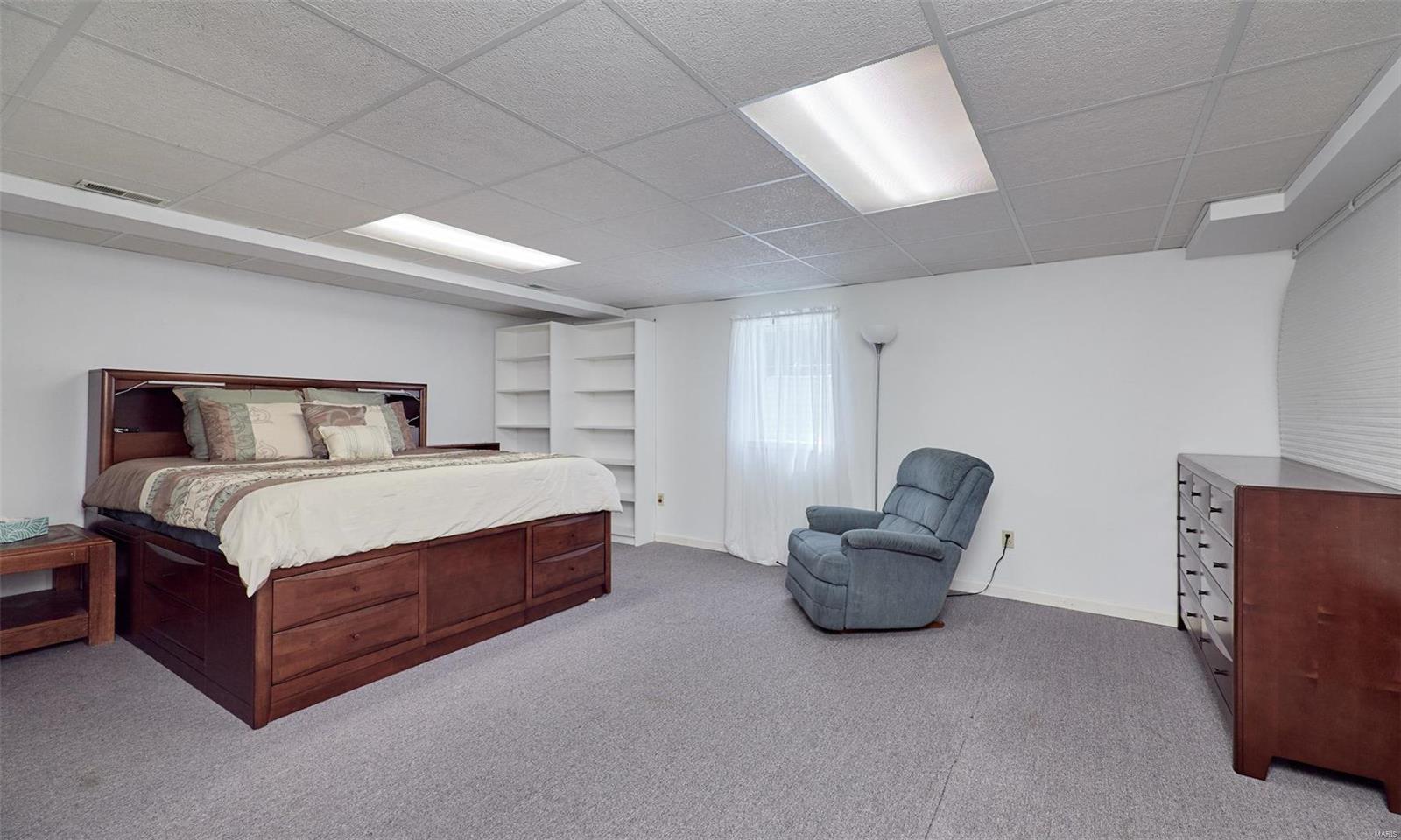 Twin Chimneys - Residential