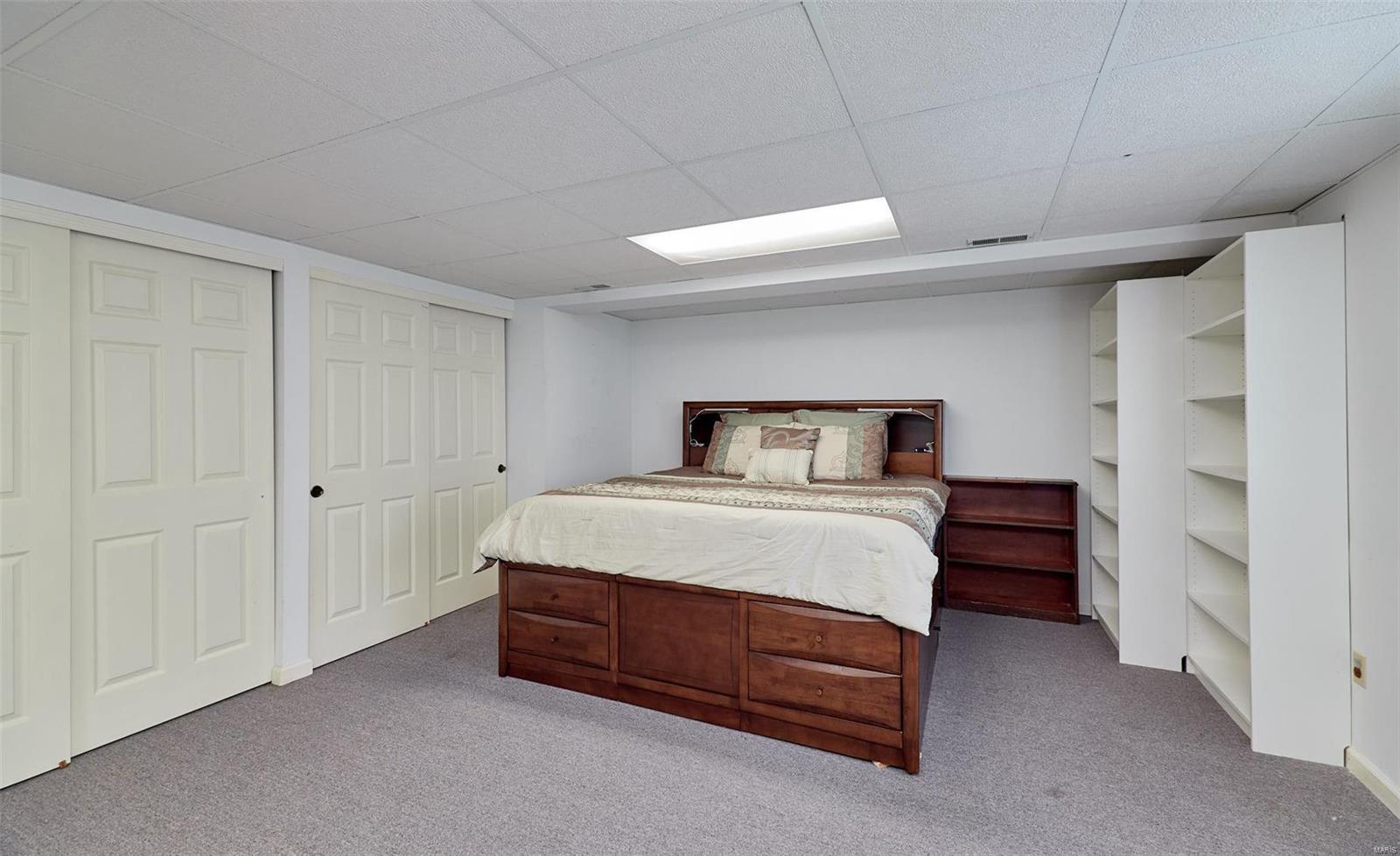 Twin Chimneys - Residential