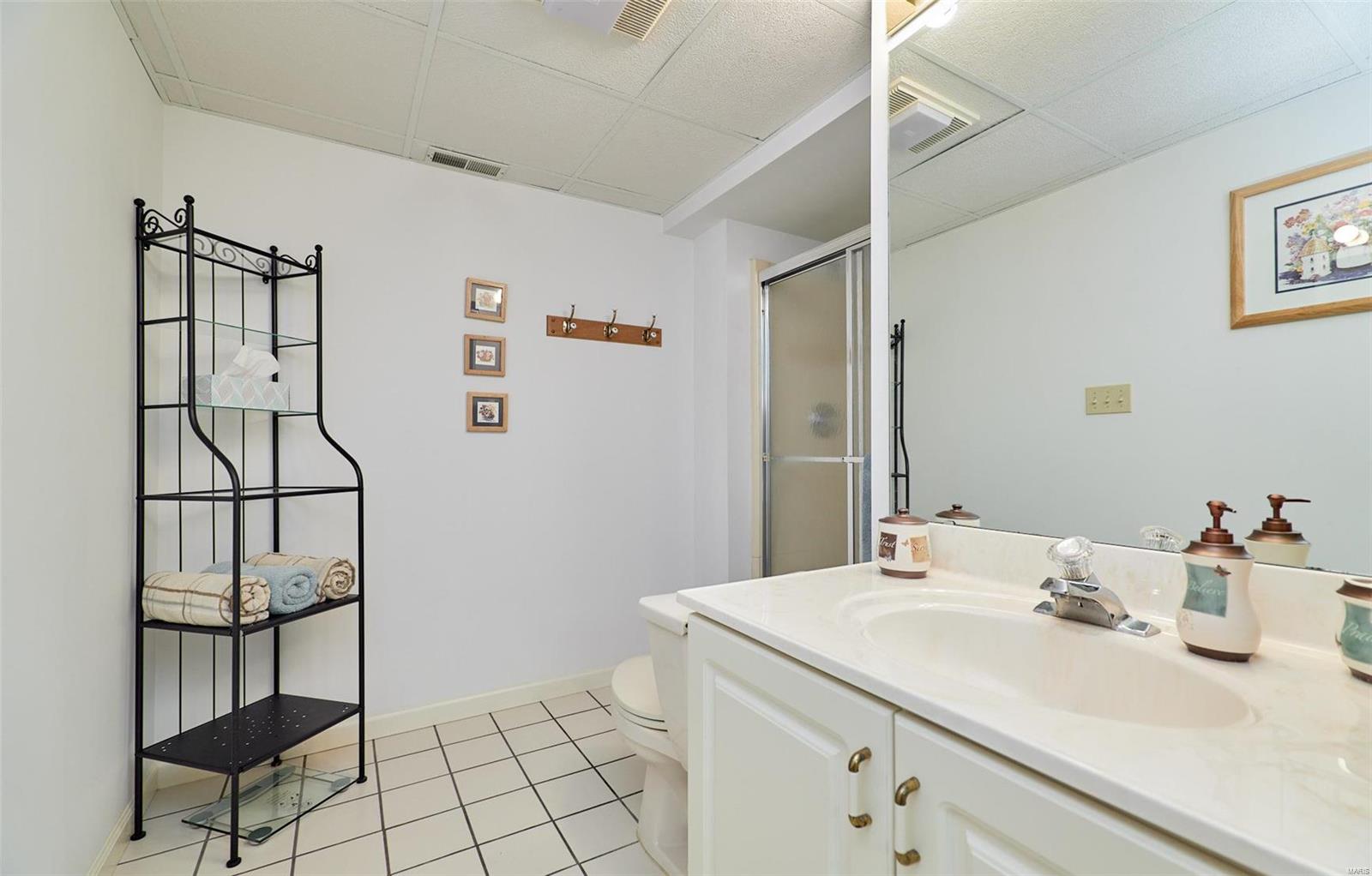 Twin Chimneys - Residential