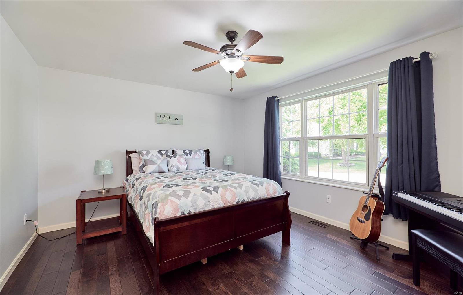 Twin Chimneys - Residential