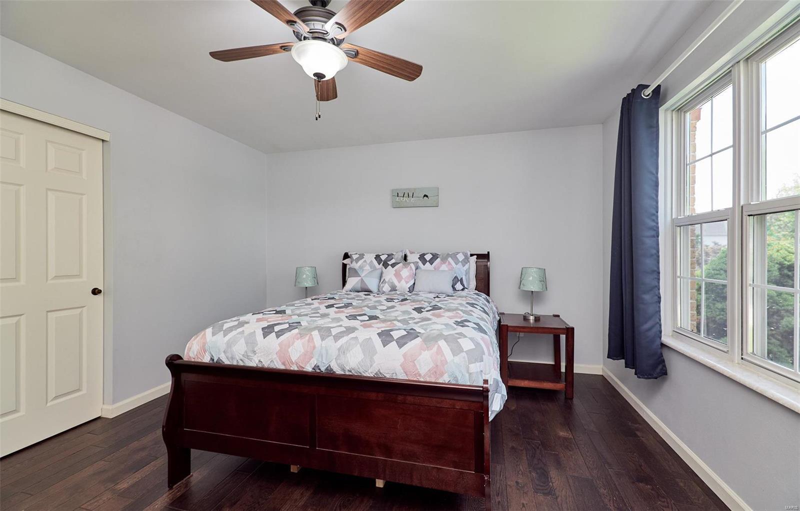 Twin Chimneys - Residential