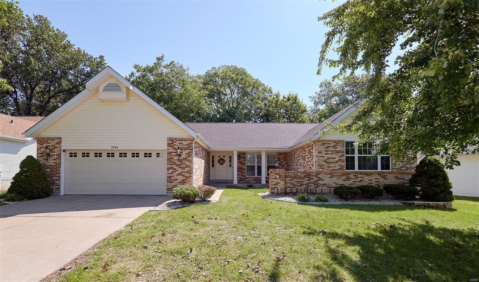 Twin Chimneys - Residential