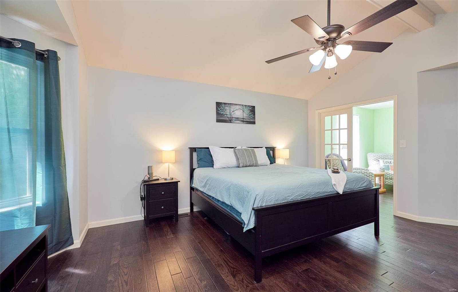 Twin Chimneys - Residential