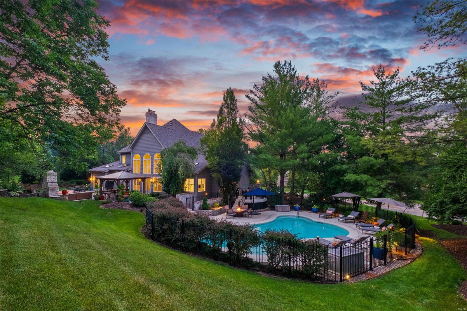 Kingspointe 2B - Residential