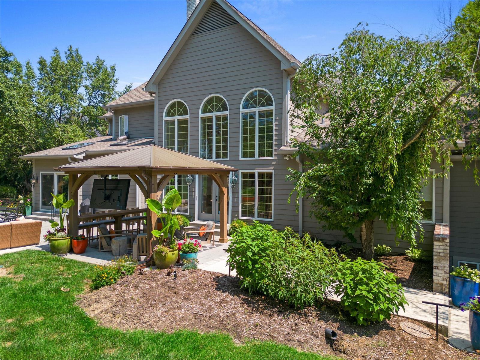 Kingspointe 2B - Residential