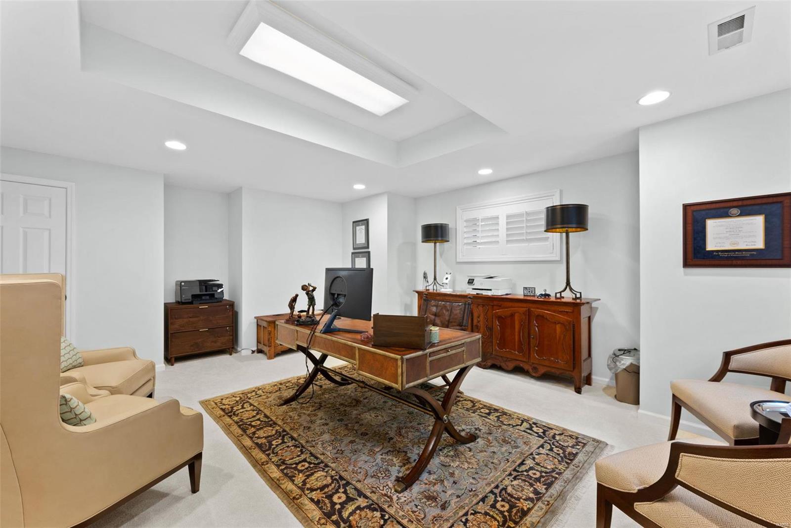 Kingspointe 2B - Residential