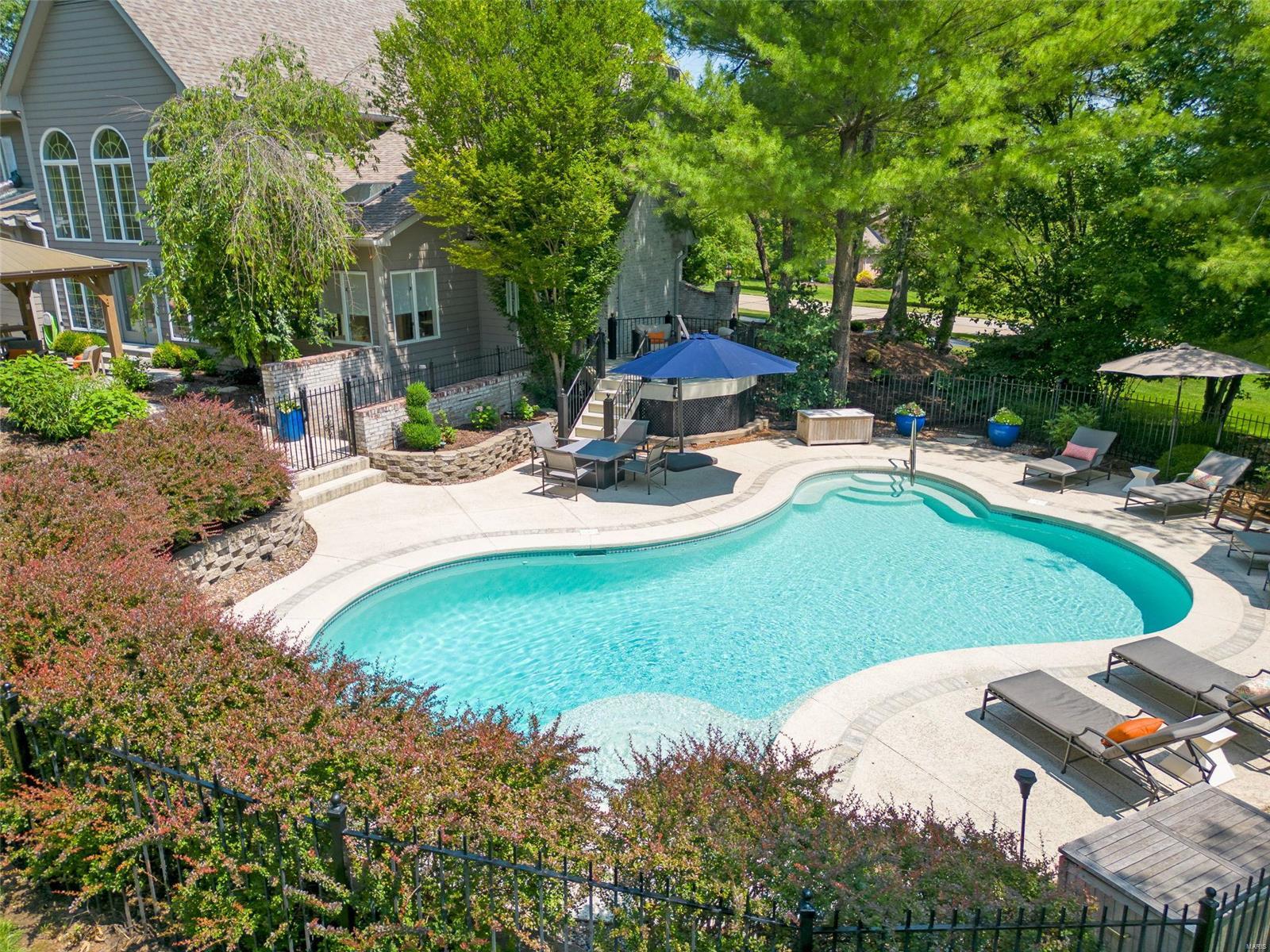 Kingspointe 2B - Residential