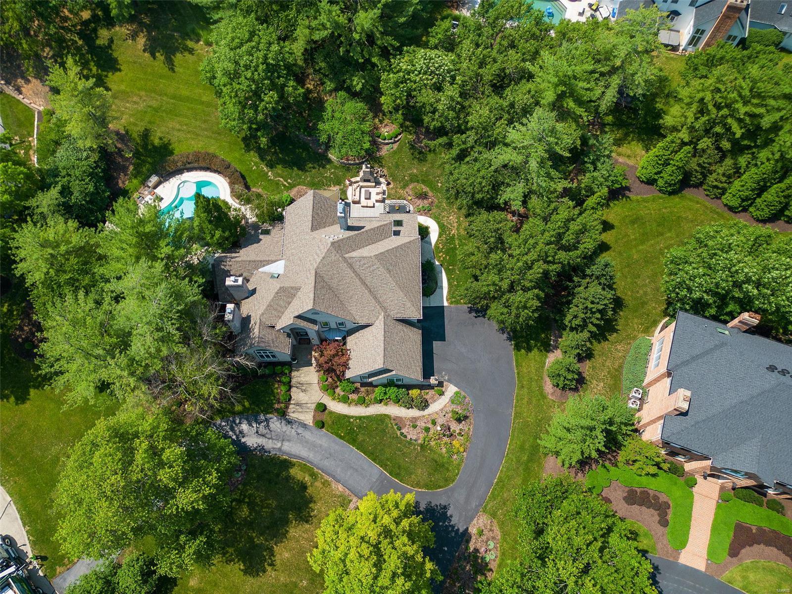 Kingspointe 2B - Residential