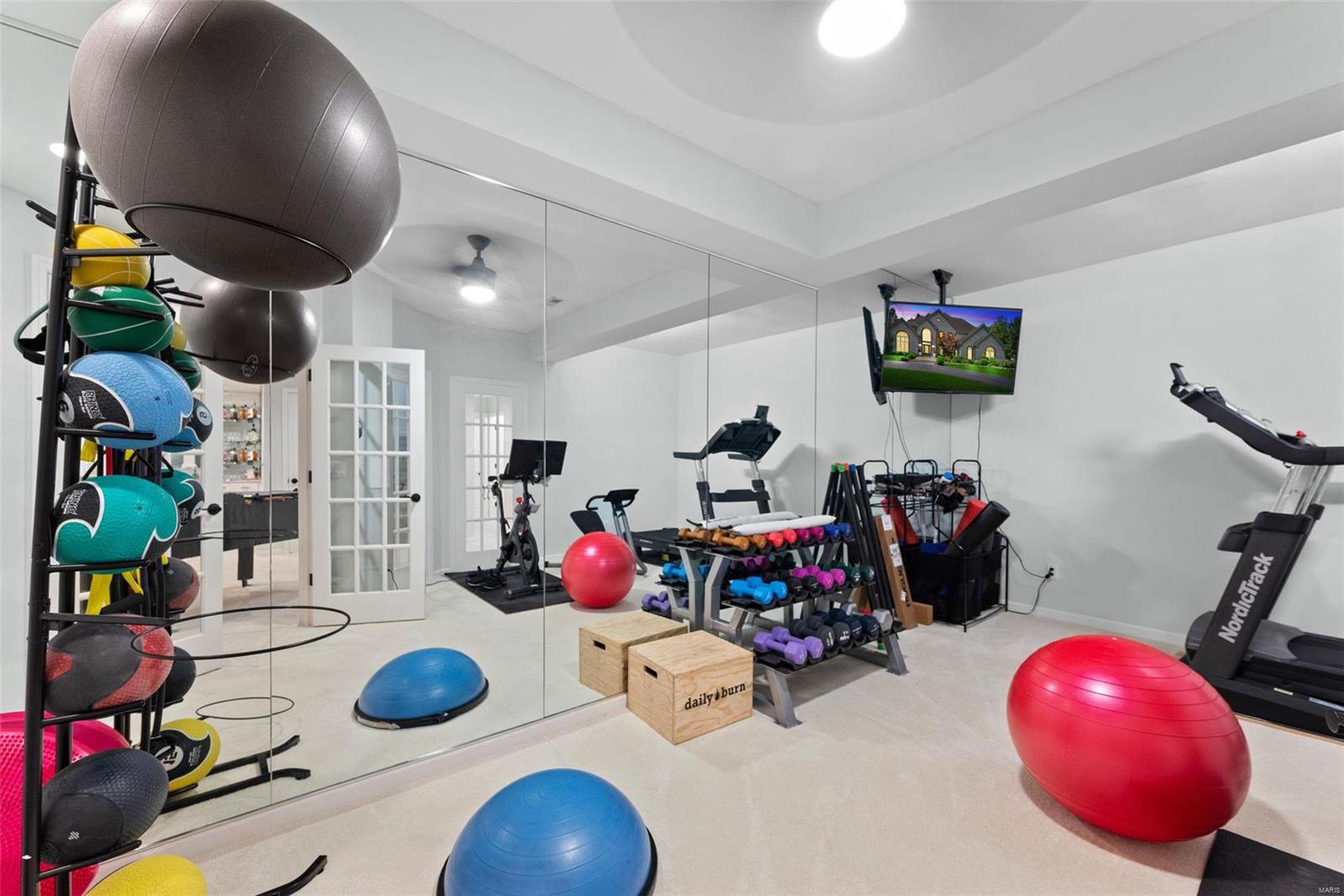 Kingspointe 2B - Residential