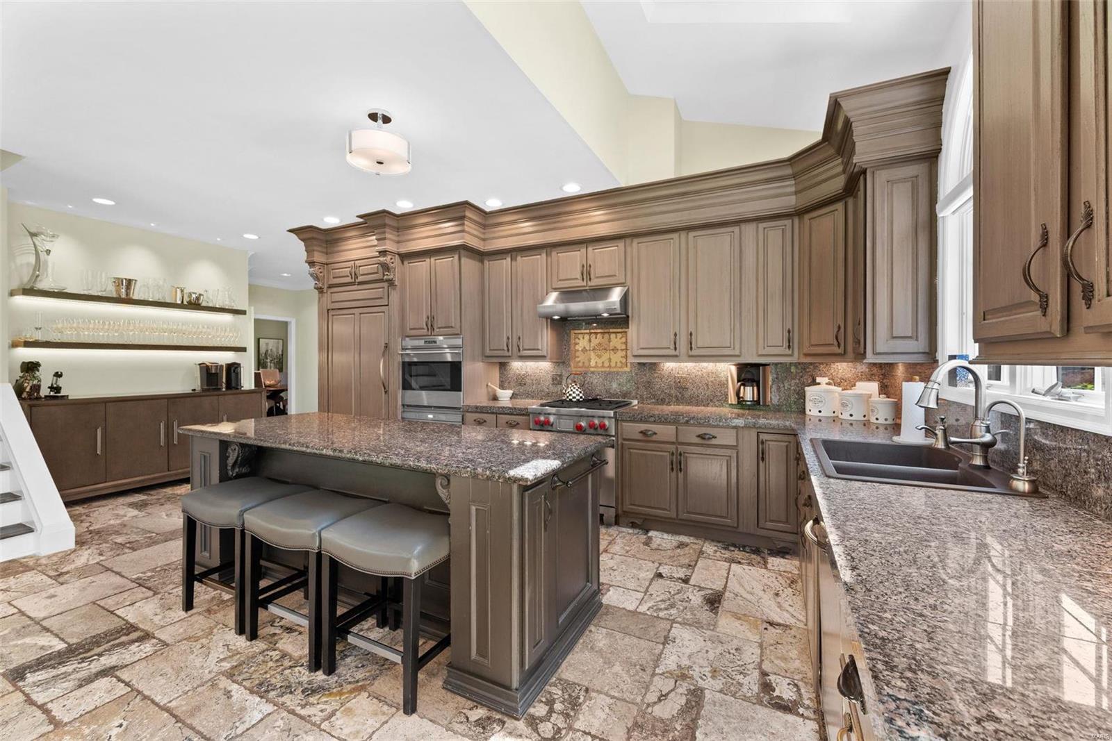 Kingspointe 2B - Residential