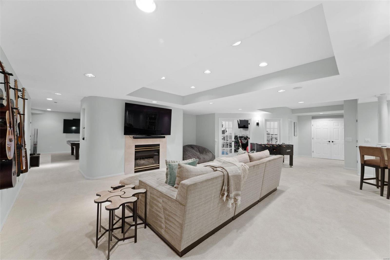 Kingspointe 2B - Residential