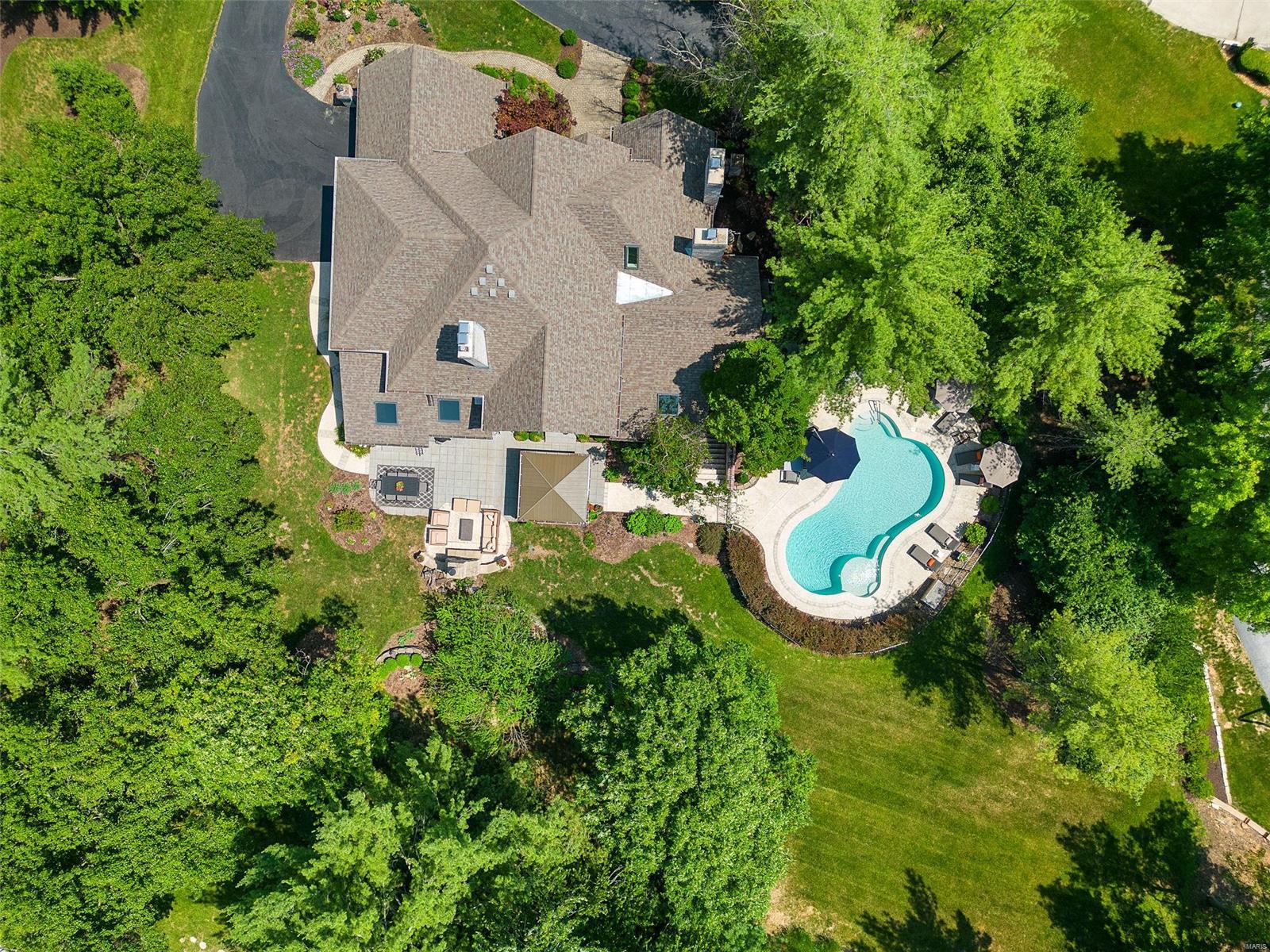 Kingspointe 2B - Residential