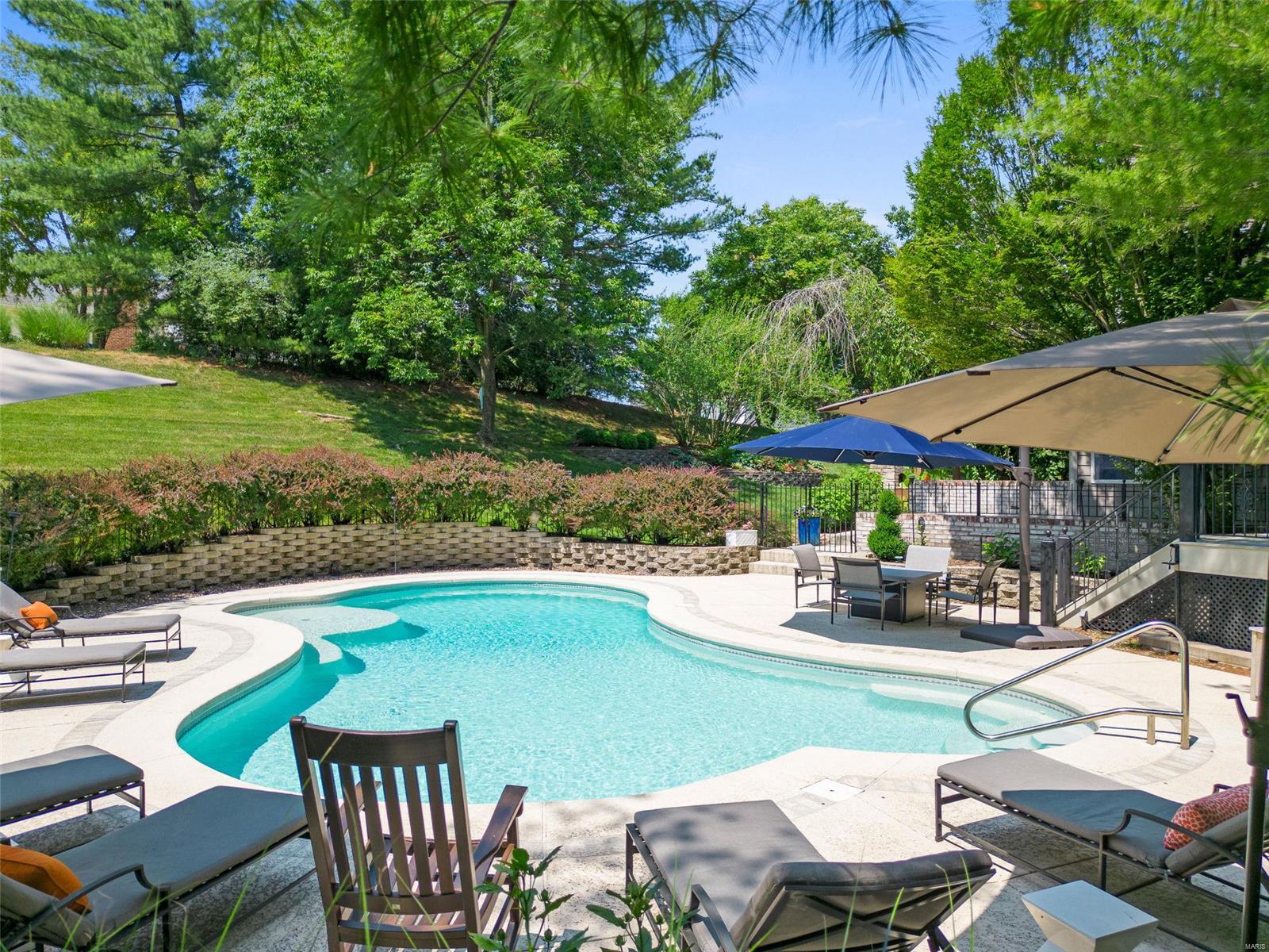 Kingspointe 2B - Residential