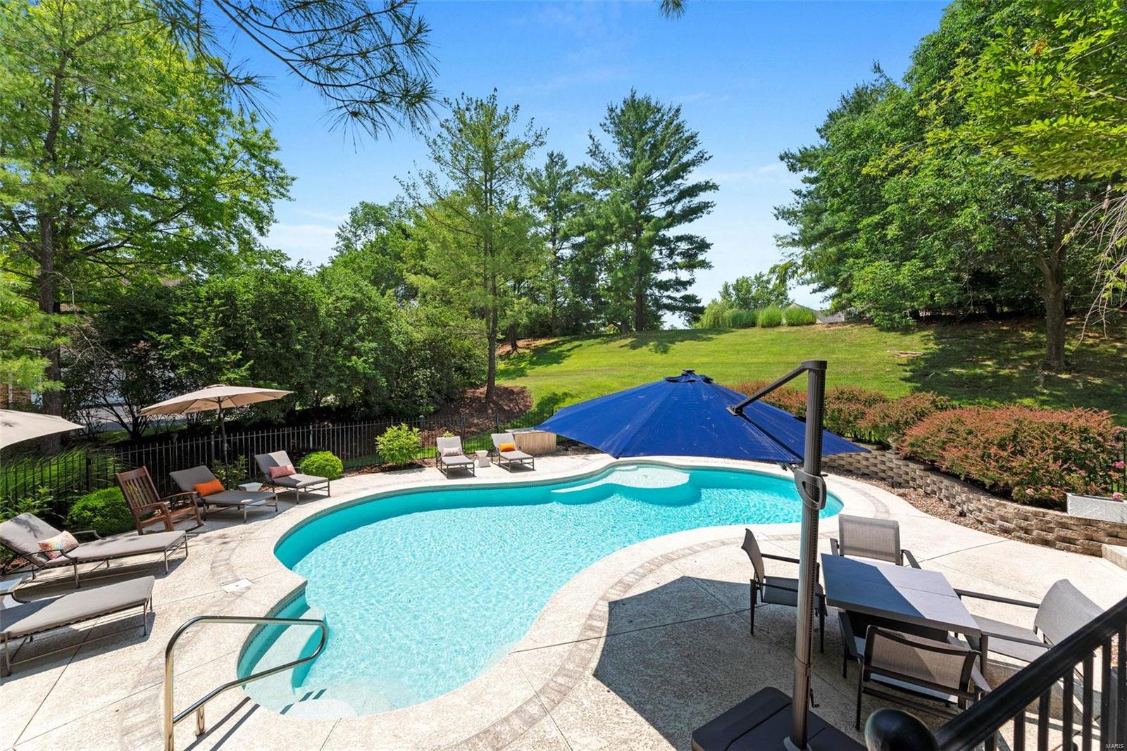 Kingspointe 2B - Residential