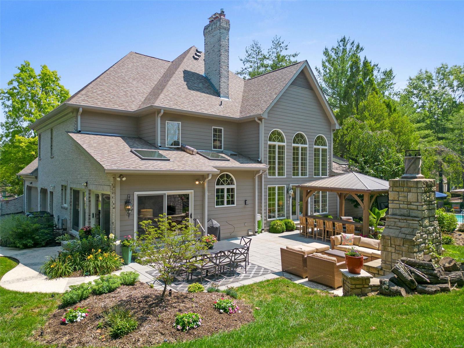 Kingspointe 2B - Residential