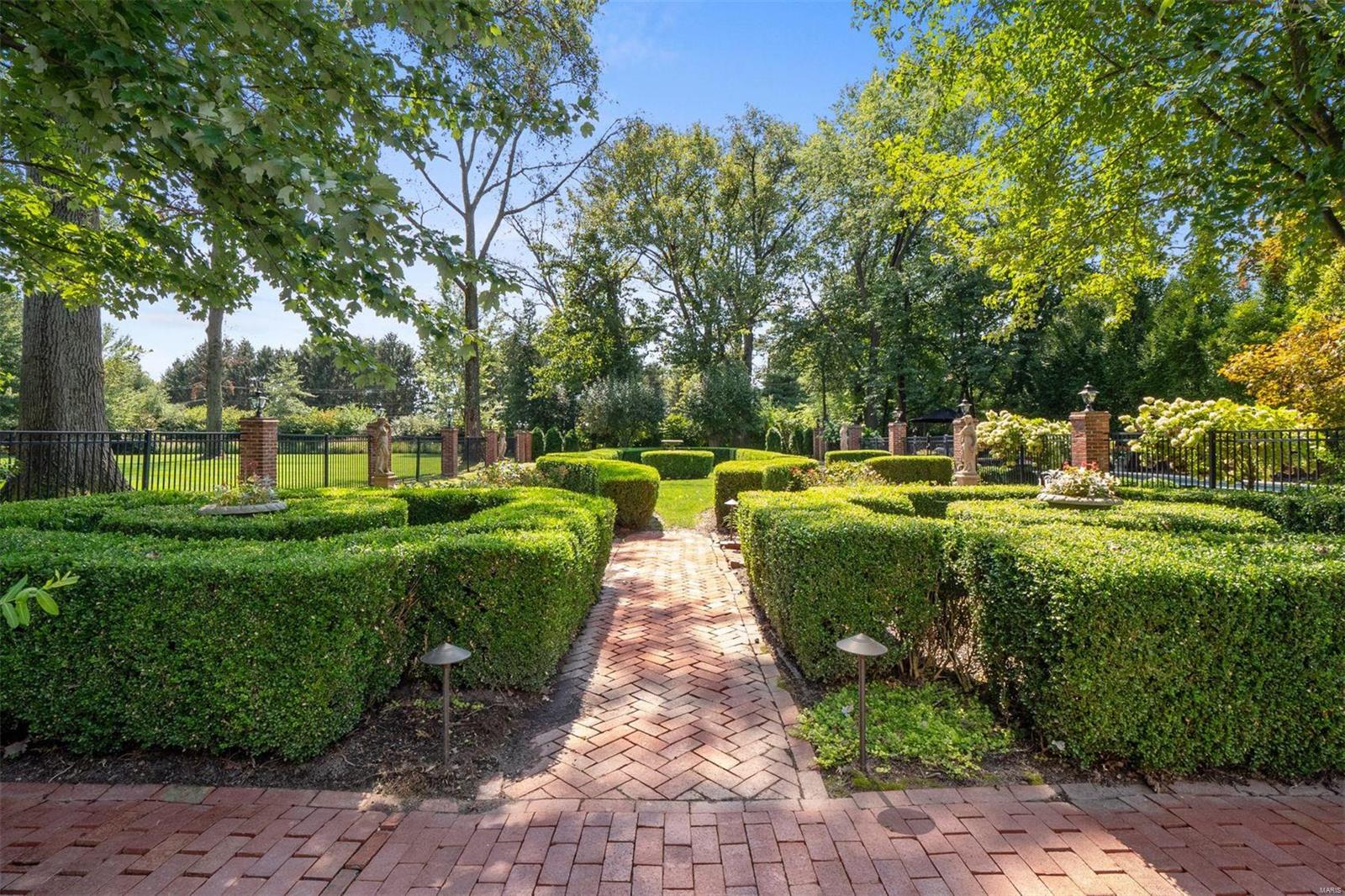 Nussbaum - Residential