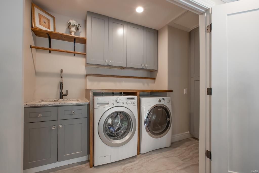 Oak Estates - Residential