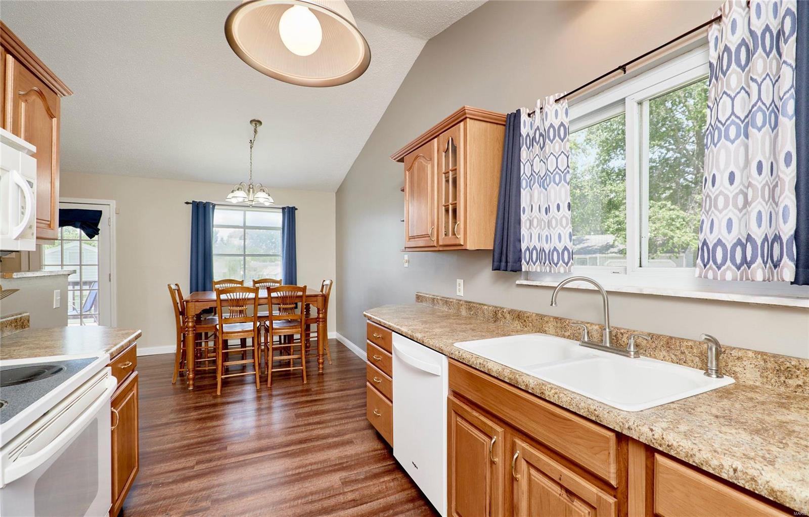 Lynnbrook #3 - Residential