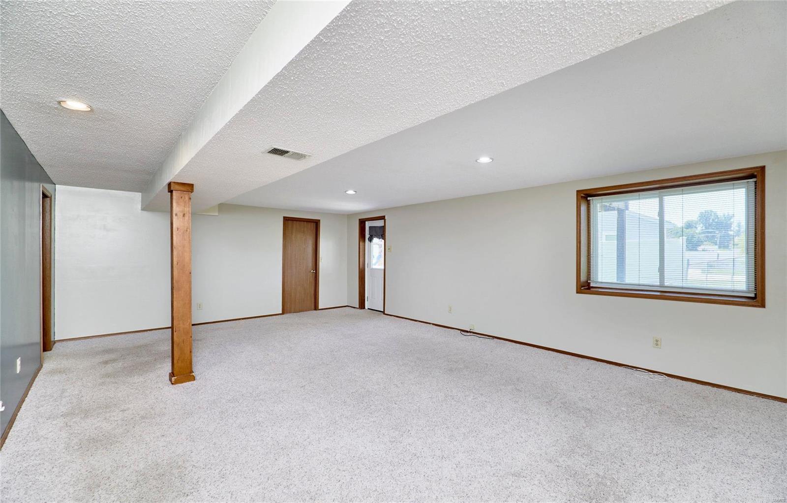 Lynnbrook #3 - Residential