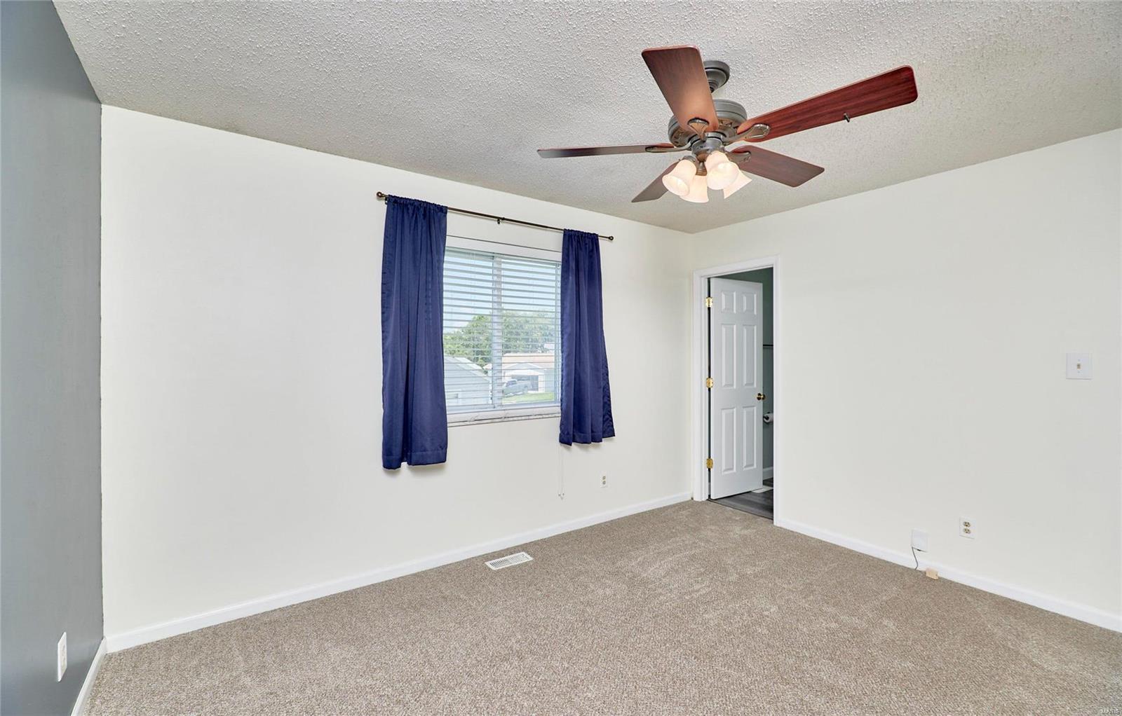 Lynnbrook #3 - Residential