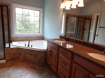 Albany Manor - Residential