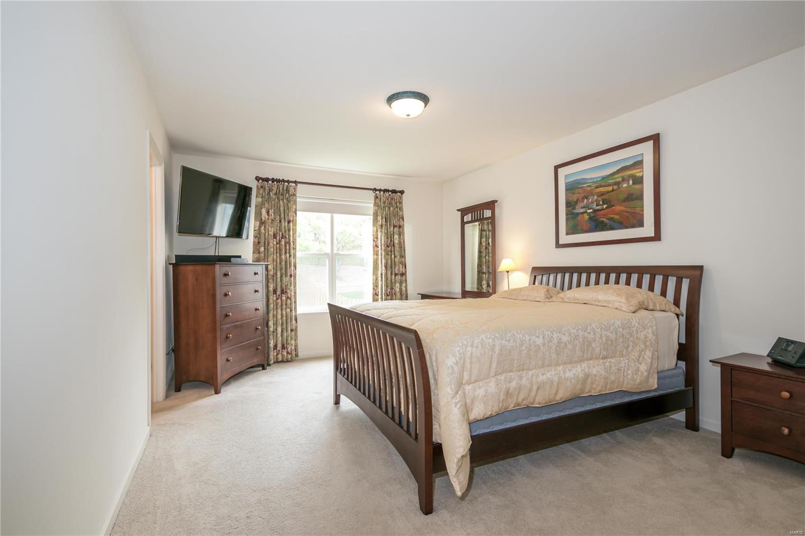 Stable Ridge Estate - Residential