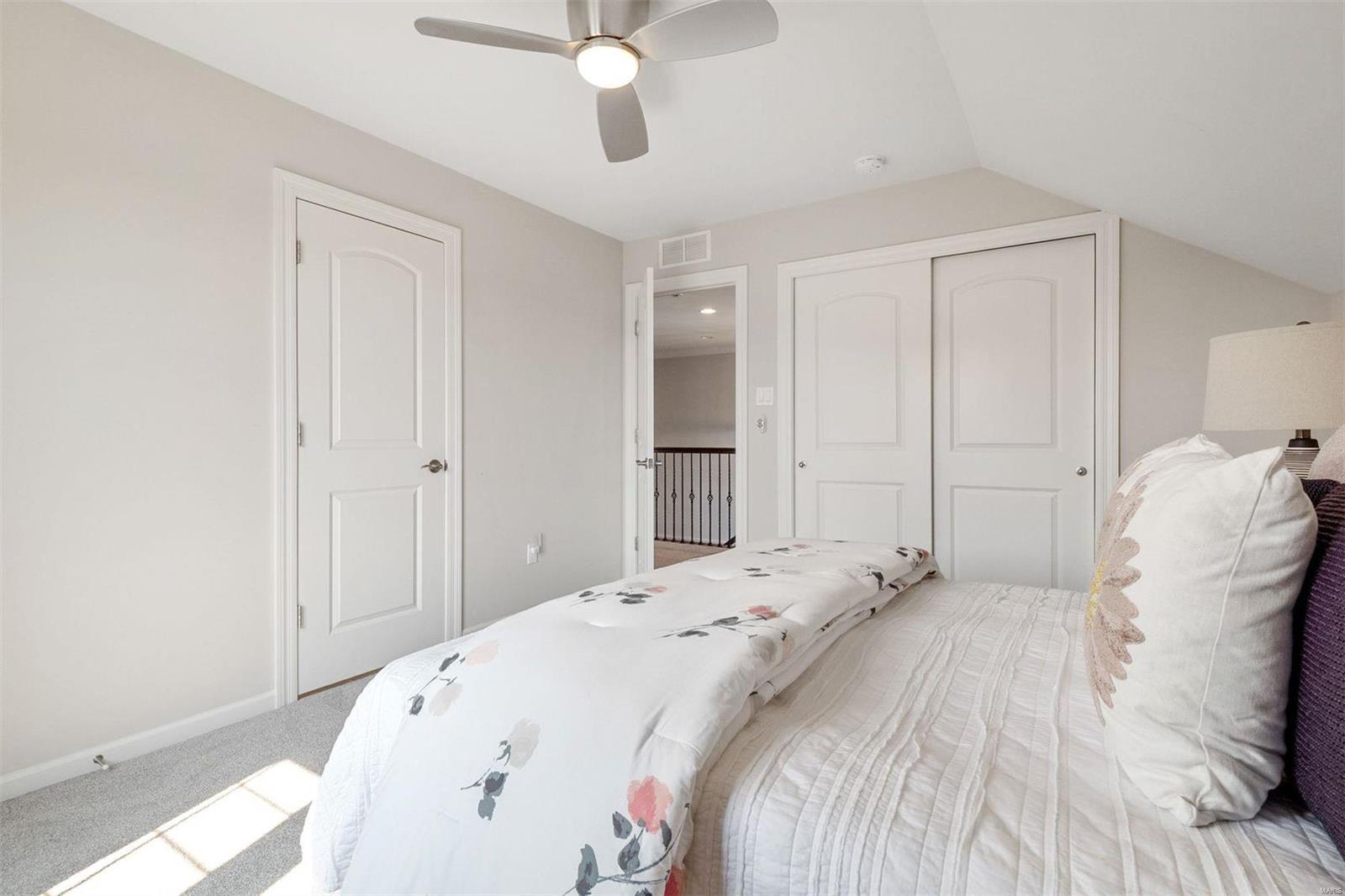 Woods Of Ladue The - Residential