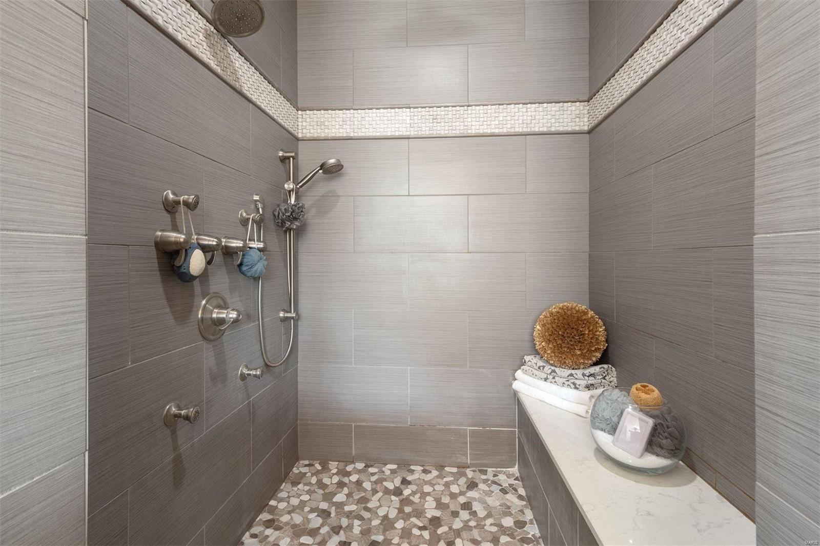 Woods Of Ladue The - Residential